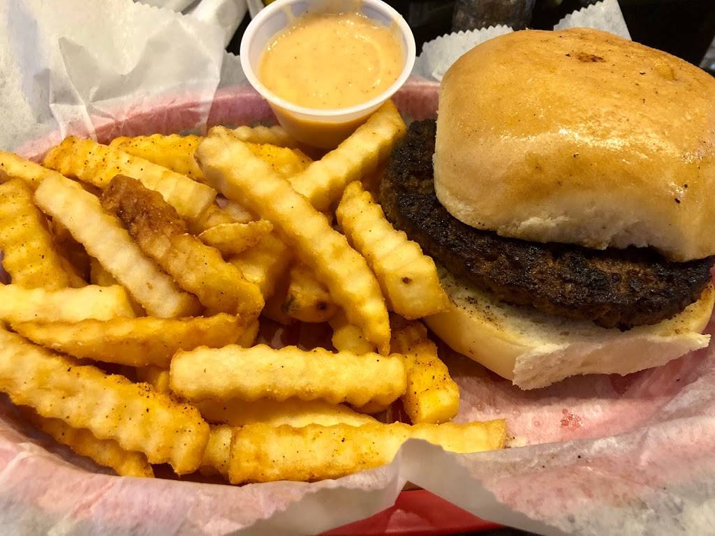 Fat Pats Bar and Grill - Westmark | restaurant | 117 Westmark Blvd, Lafayette, LA 70506, USA | 3377068882 OR +1 337-706-8882