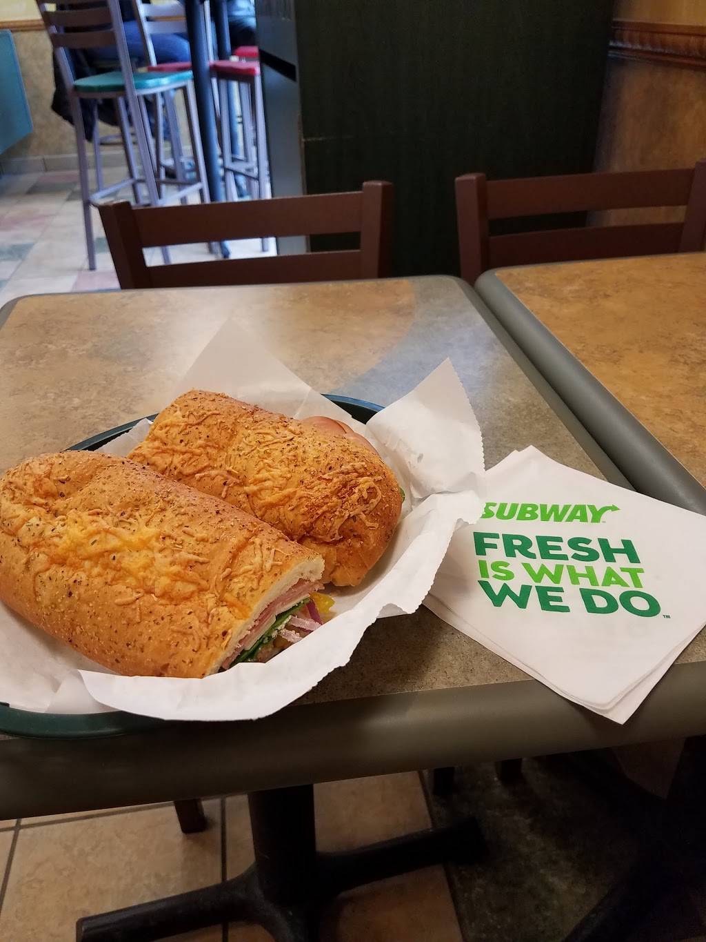 Subway | meal takeaway | Hwys 210 And, 25, Brainerd, MN 56401, USA | 2188291114 OR +1 218-829-1114