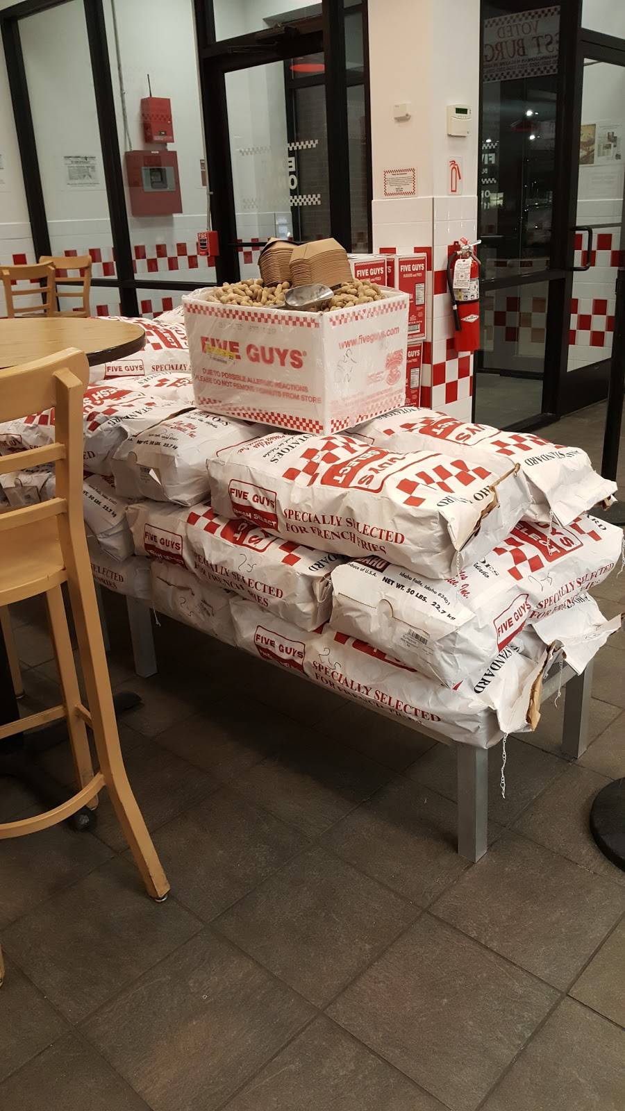 Five Guys | meal takeaway | 10 Cornerstone Square, Westford, MA 01886, USA | 9786926008 OR +1 978-692-6008