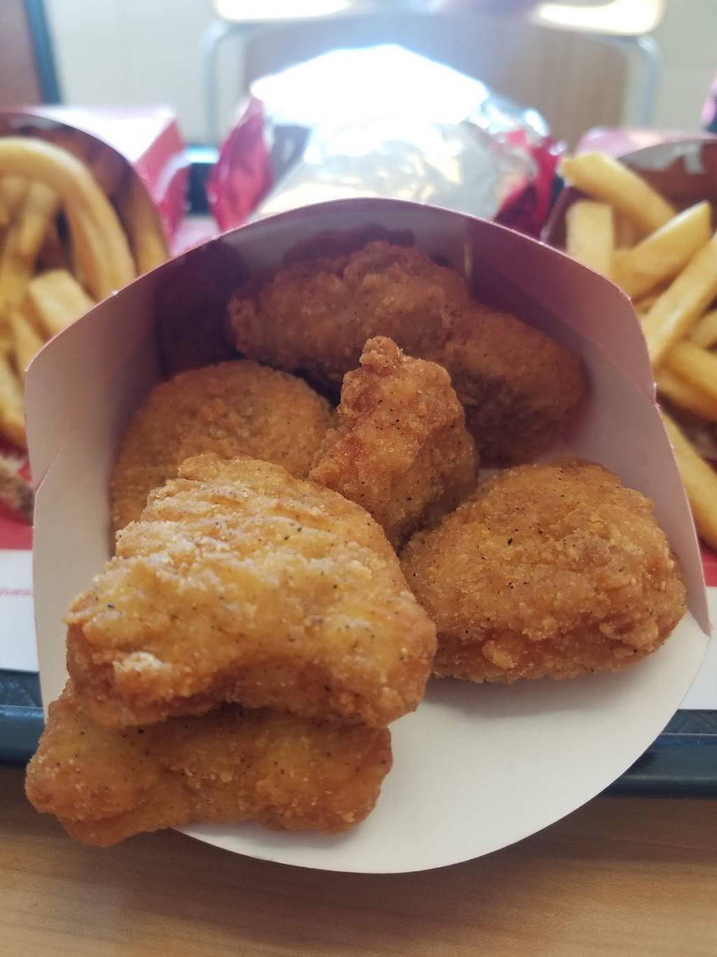 Wendys | restaurant | 4902 E Ray Rd, Phoenix, AZ 85044, USA | 4808938806 OR +1 480-893-8806