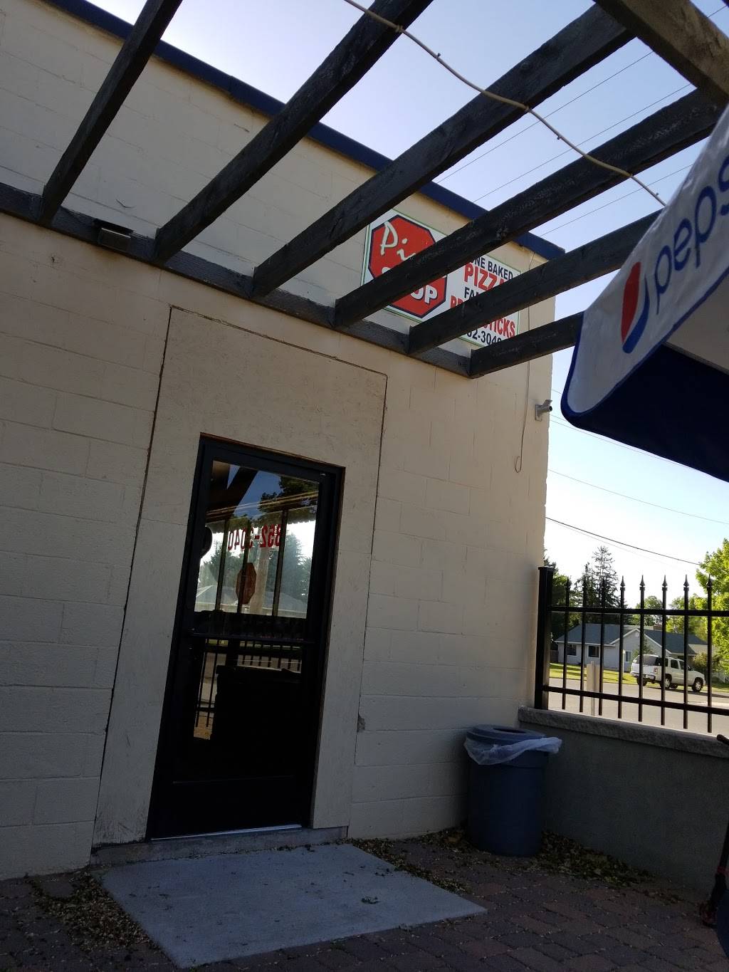 Pizza Stop | restaurant | 106 E 2nd S, Preston, ID 83263, USA | 2088523040 OR +1 208-852-3040