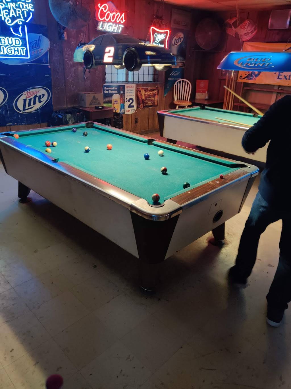 Luensmanns Icehouse and Grill | restaurant | 8810 FM 775, New Berlin, TX 78155, USA | 8304202400 OR +1 830-420-2400