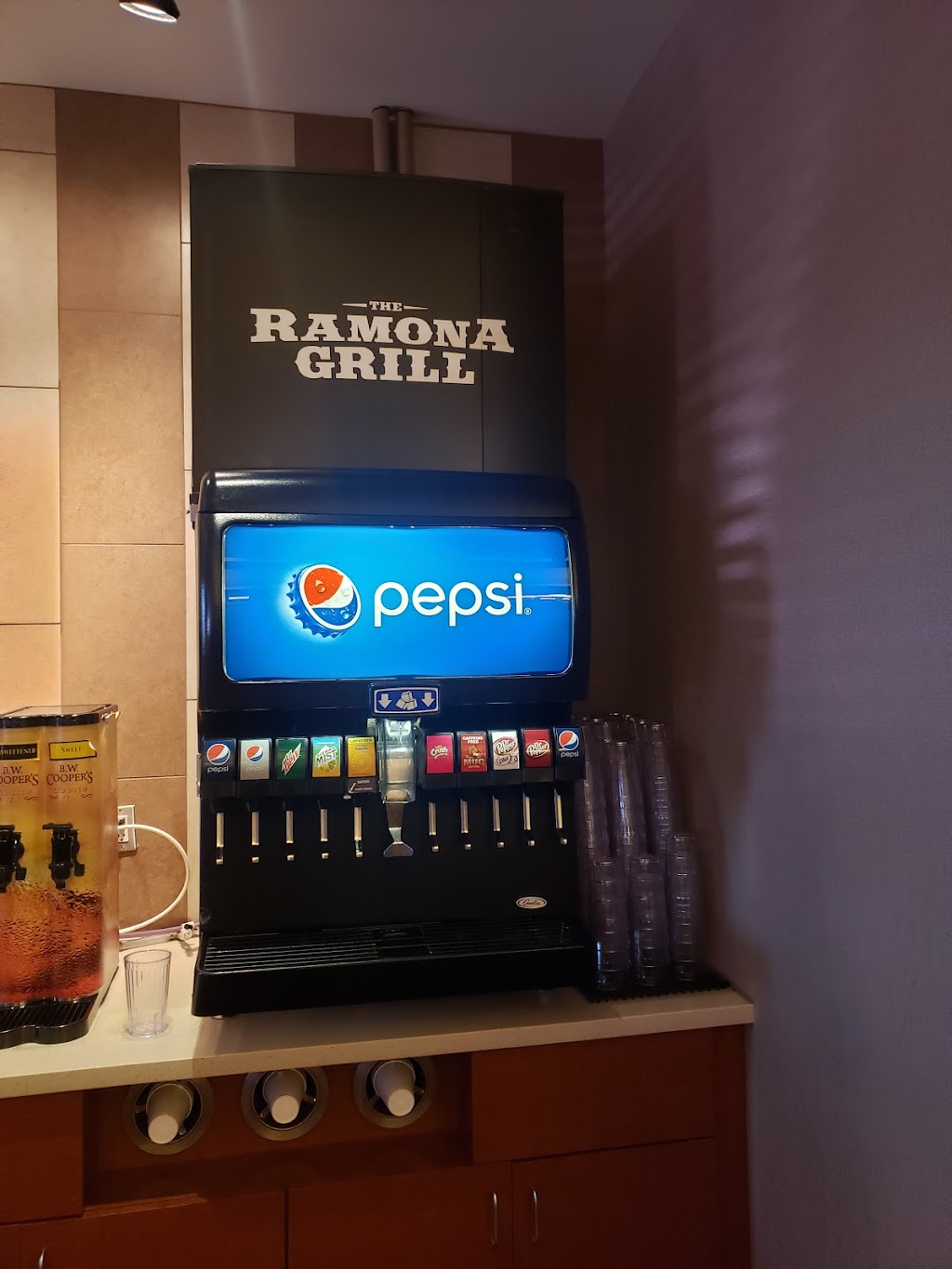 The Ramona Grill | restaurant | 31501 US-75, Ramona, OK 74061, USA | 9185353800 OR +1 918-535-3800