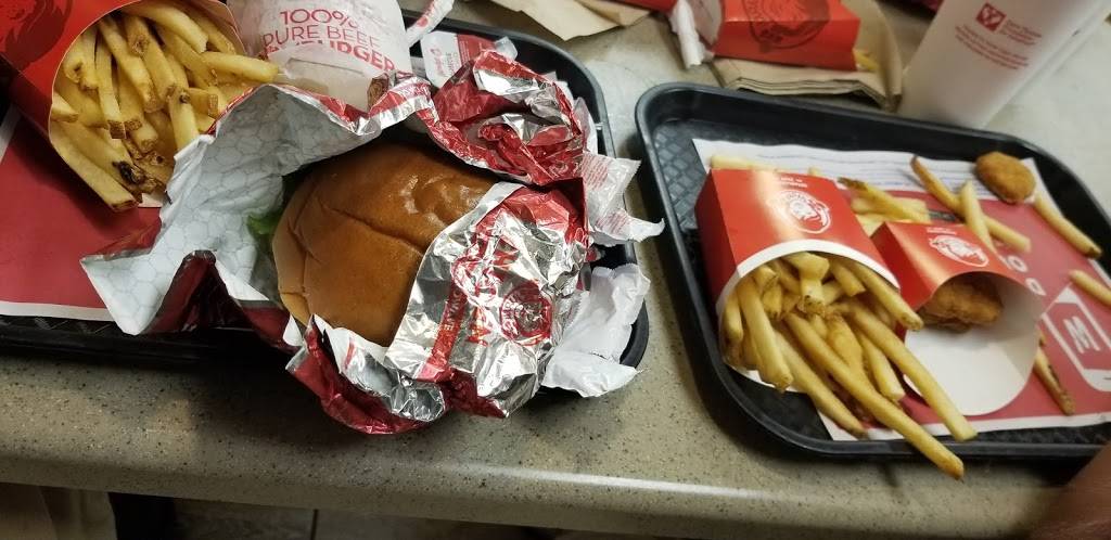 Wendys | restaurant | 155 E. Main Street, Apopka, FL 32703, USA | 4078807114 OR +1 407-880-7114