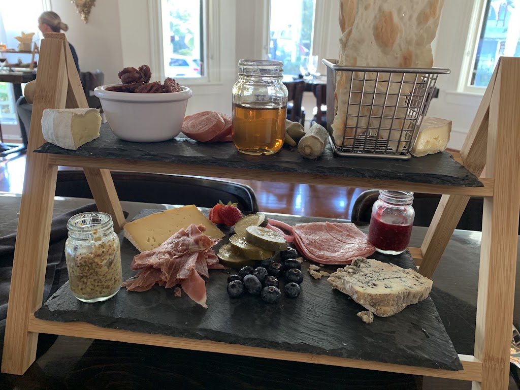 Beech Street Grill | restaurant | 801 Beech St, Fernandina Beach, FL 32034, USA | 9044328836 OR +1 904-432-8836