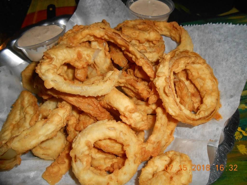 The New England Moorings | restaurant | 1326 SE 16th Pl, Cape Coral, FL 33990, USA | 2398519141 OR +1 239-851-9141