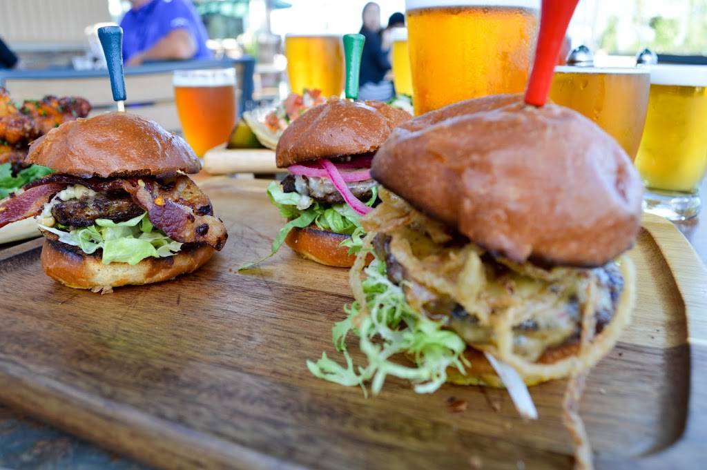 Canyons Restaurant | restaurant | 5800 The Crossings Dr, Carlsbad, CA 92008, USA | 7604441888 OR +1 760-444-1888