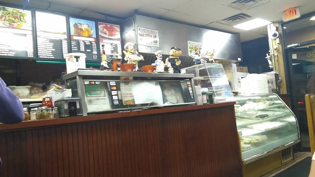 Louies Pizza House | restaurant | 126 E Main St, Waterbury, CT 06702, USA | 2037542998 OR +1 203-754-2998