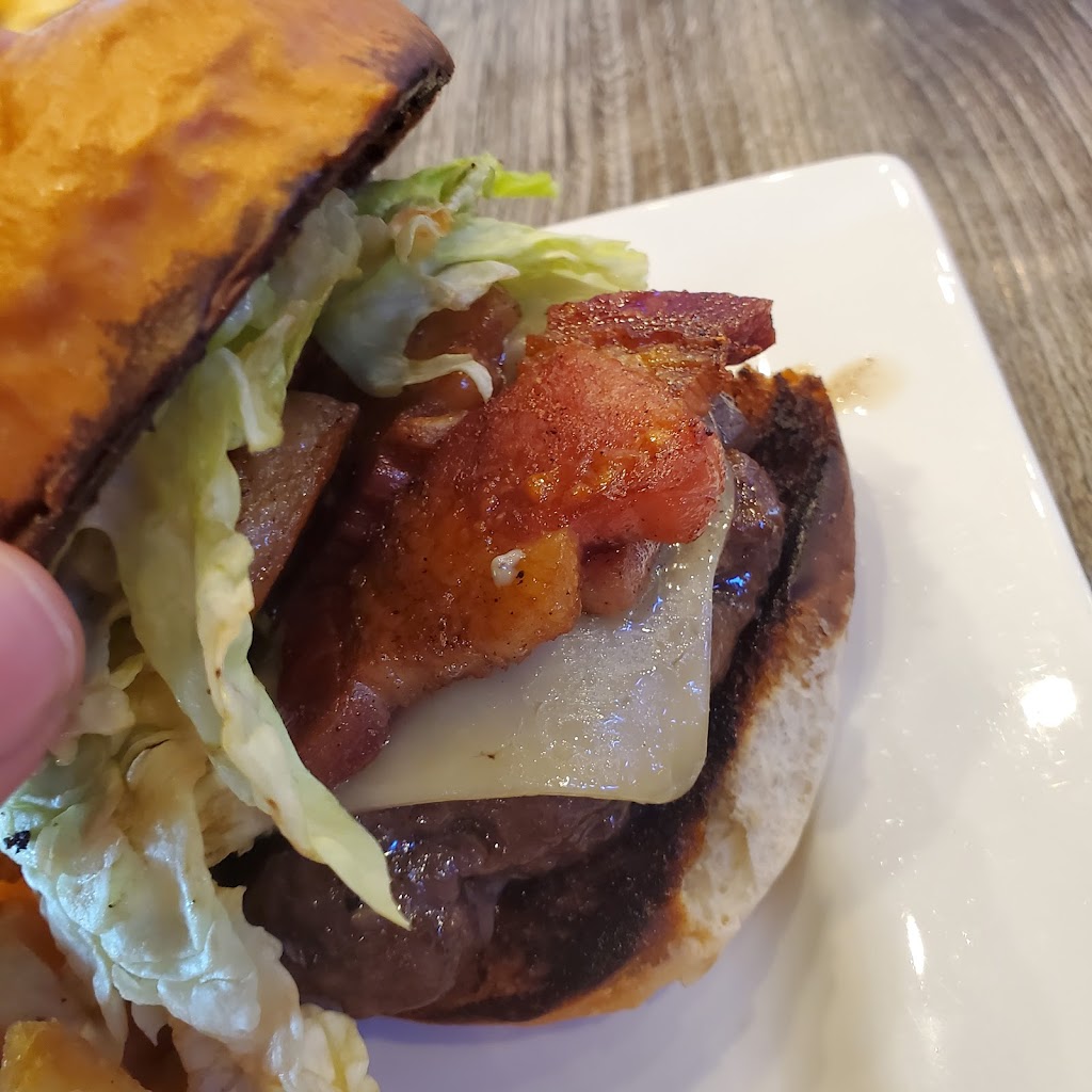 Roxies | restaurant | 1289 Bagnell Dam Blvd, Lake Ozark, MO 65049, USA | 5733659960 OR +1 573-365-9960