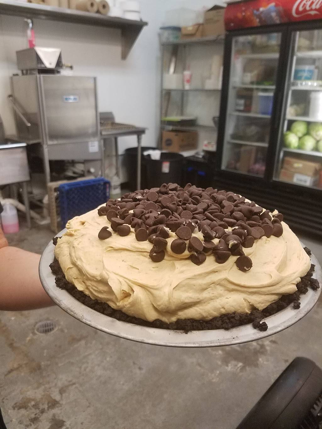 Sharons Homestyle Cookin | restaurant | 5667 S Orange Ave, Orlando, FL 32809, USA | 4078569565 OR +1 407-856-9565