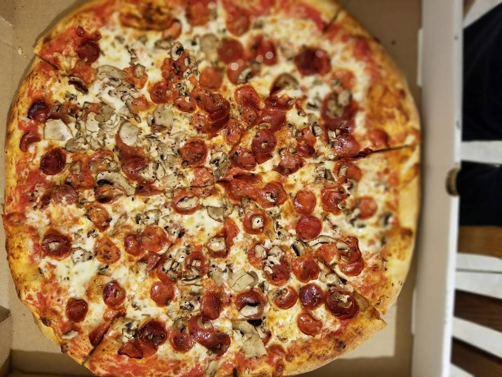 Milanos Pizza | restaurant | 3886 Bloor St W, Etobicoke, ON M9B 1L4, Canada | 4166220222 OR +1 416-622-0222