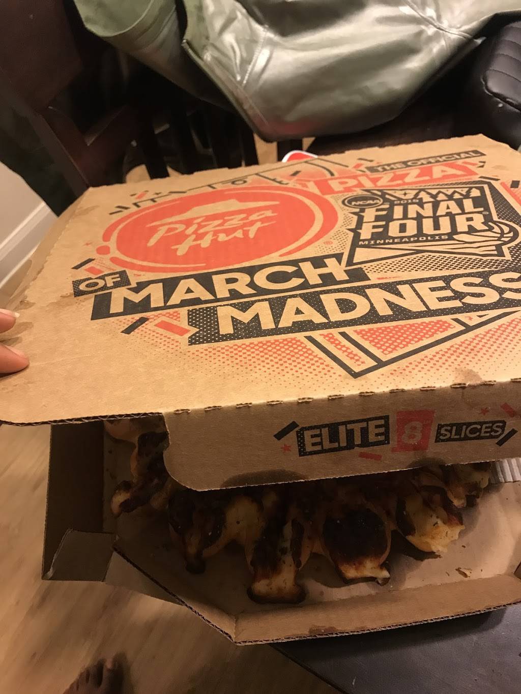 Pizza Hut | restaurant | 8090 Antoine Dr, Houston, TX 77088, USA | 2815916800 OR +1 281-591-6800