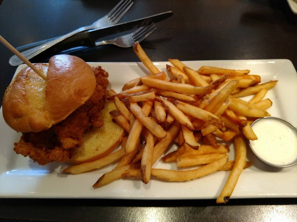 Ruby Tuesday | restaurant | 5320 S 76th St, Greendale, WI 53129, USA | 4144230530 OR +1 414-423-0530