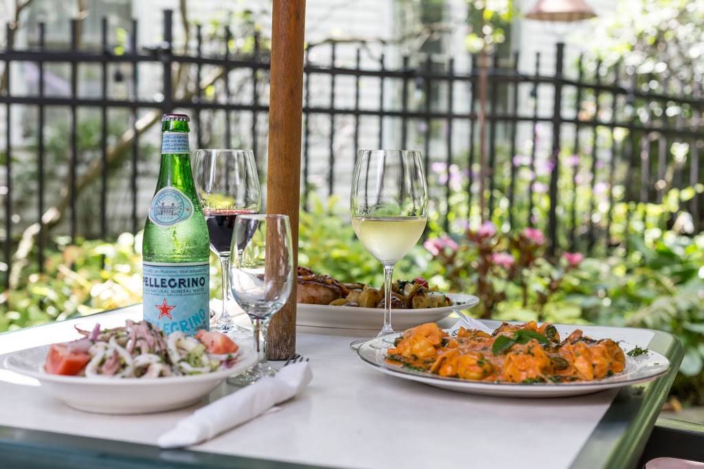 Lucrezia Italian Ristorante | restaurant | 4024, 302 S Main St, Crown Point, IN 46307, USA | 2196615829 OR +1 219-661-5829