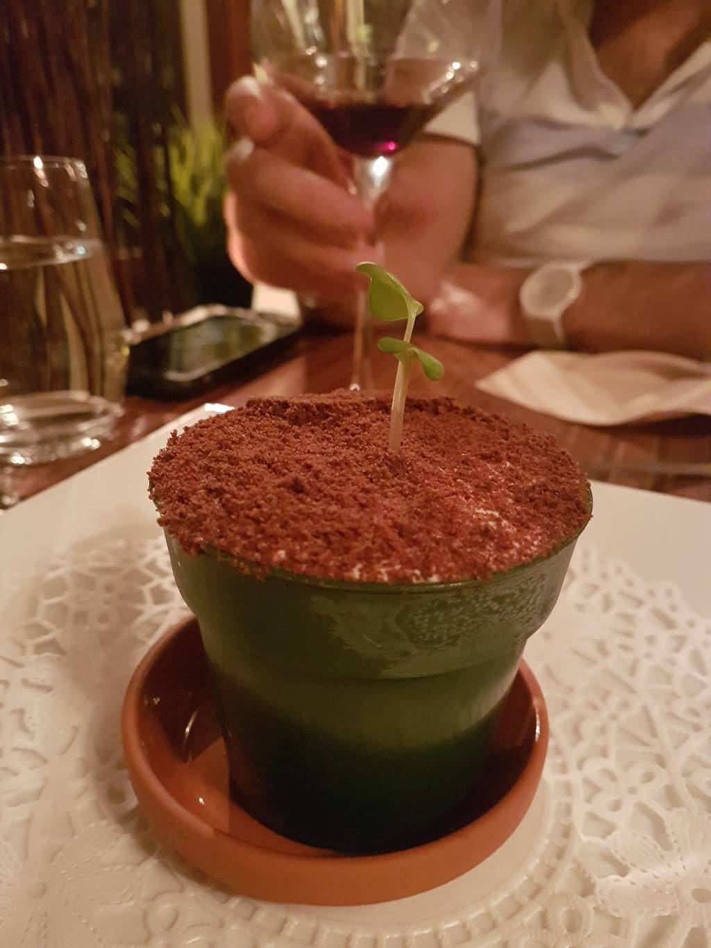 Restaurant La Pérouse | restaurant | 671 Rue Shefford, Bromont, QC J2L 1C2, Canada | 4505345557 OR +1 450-534-5557