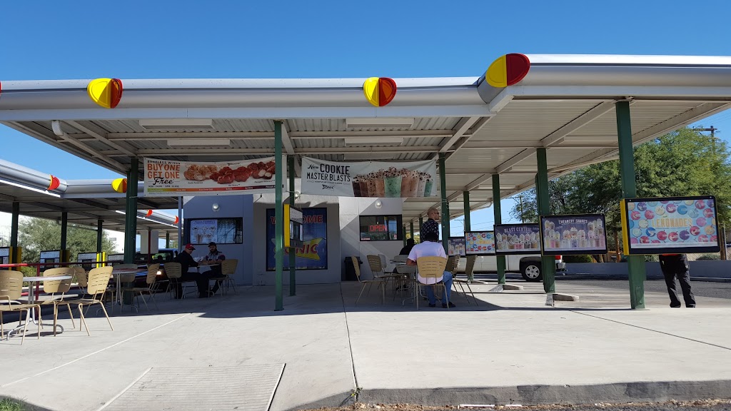 Sonic Drive-In | restaurant | 3800 N 1st Ave, Tucson, AZ 85719, USA | 5208884769 OR +1 520-888-4769