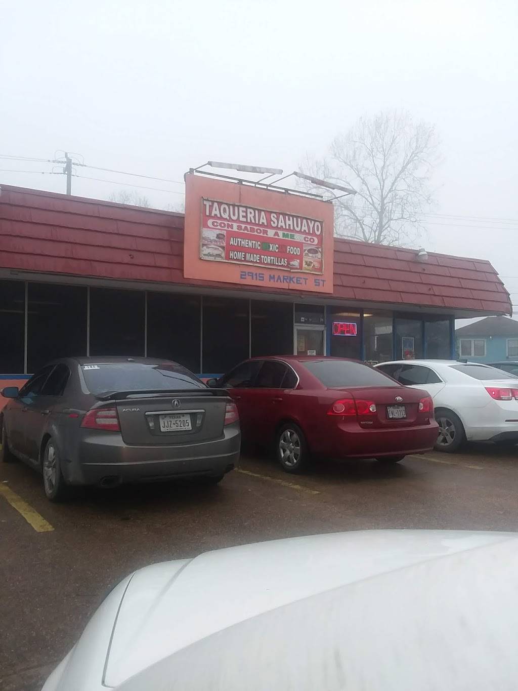 Taqueria Sahvayo | restaurant | 2915 Market St, Baytown, TX 77520, USA | 8325562000 OR +1 832-556-2000