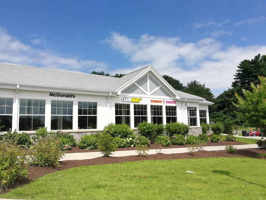 Dunkin Donuts | cafe | 4 Connecticut Turnpike, Fairfield, CT 06825, USA | 2039275261 OR +1 203-927-5261