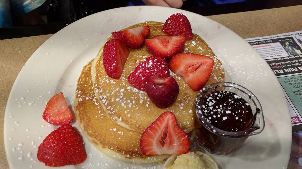 Marlboro Diner | restaurant | 141 U.S. 9, Englishtown, NJ 07726, USA | 7328517200 OR +1 732-851-7200