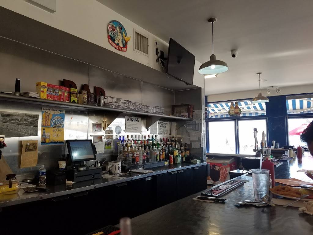 Toms | restaurant | 1229 Riegelmann Boardwalk, Brooklyn, NY 11224, USA | 7189424200 OR +1 718-942-4200