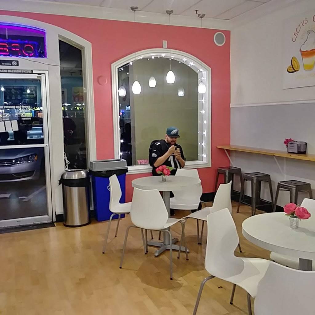 Sweet and Shavery | restaurant | 210 E St, Davis, CA 95616, USA | 5305644188 OR +1 530-564-4188