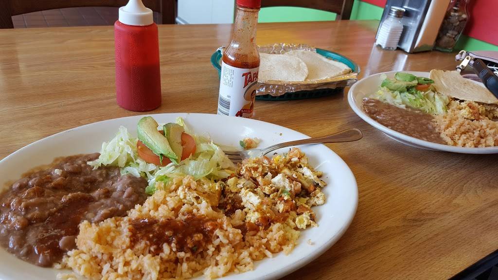 Lorenas Taqueria | restaurant | 132 Broadway St, King City, CA 93930, USA | 8313869060 OR +1 831-386-9060