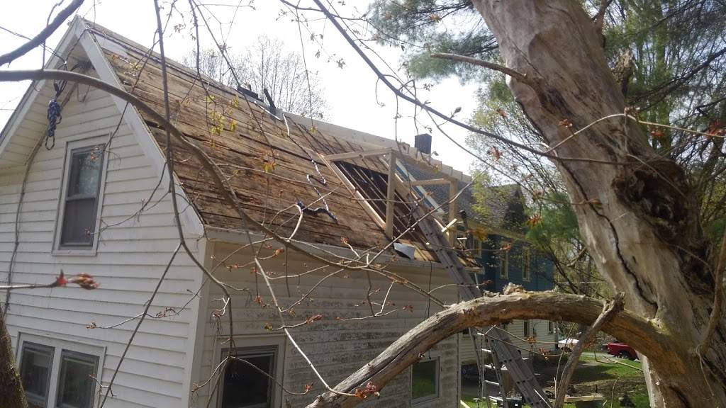 Long Eddy Hotel & Saloon | restaurant | 7 Depot St, Long Eddy, NY 12760, USA | 8458874554 OR +1 845-887-4554