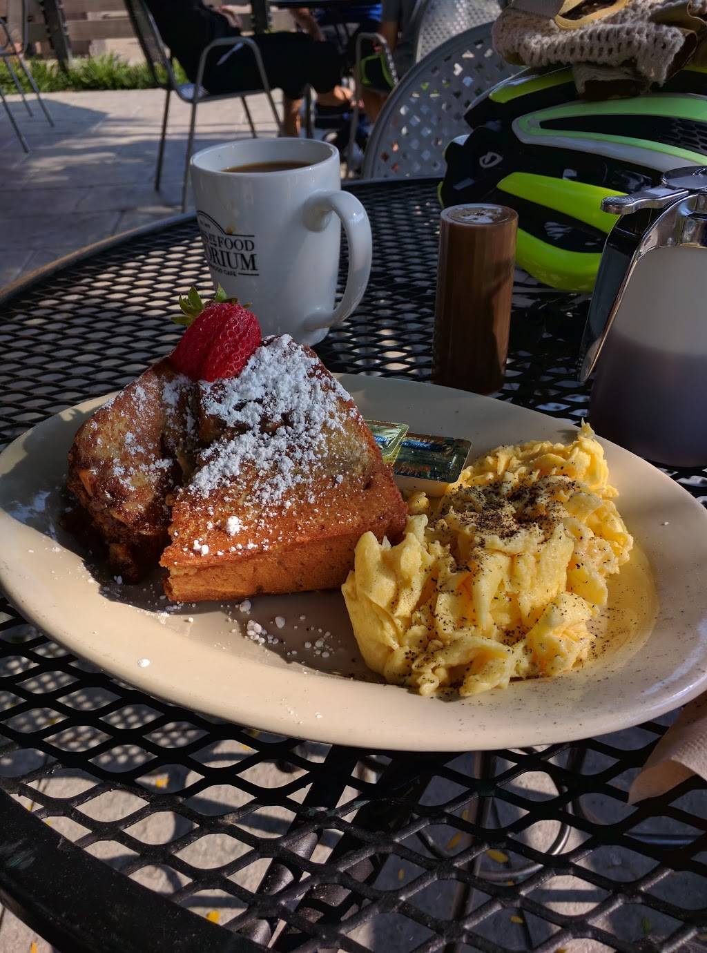 Illinois Street Food Emporium | restaurant | 5550 N Illinois St, Indianapolis, IN 46208, USA | 3172539513 OR +1 317-253-9513