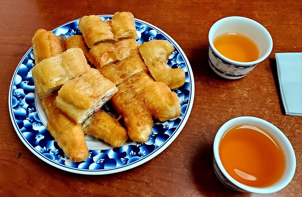 Heng Seng Restaurant | restaurant | 2217 S 7th St, Philadelphia, PA 19148, USA | 2157555390 OR +1 215-755-5390