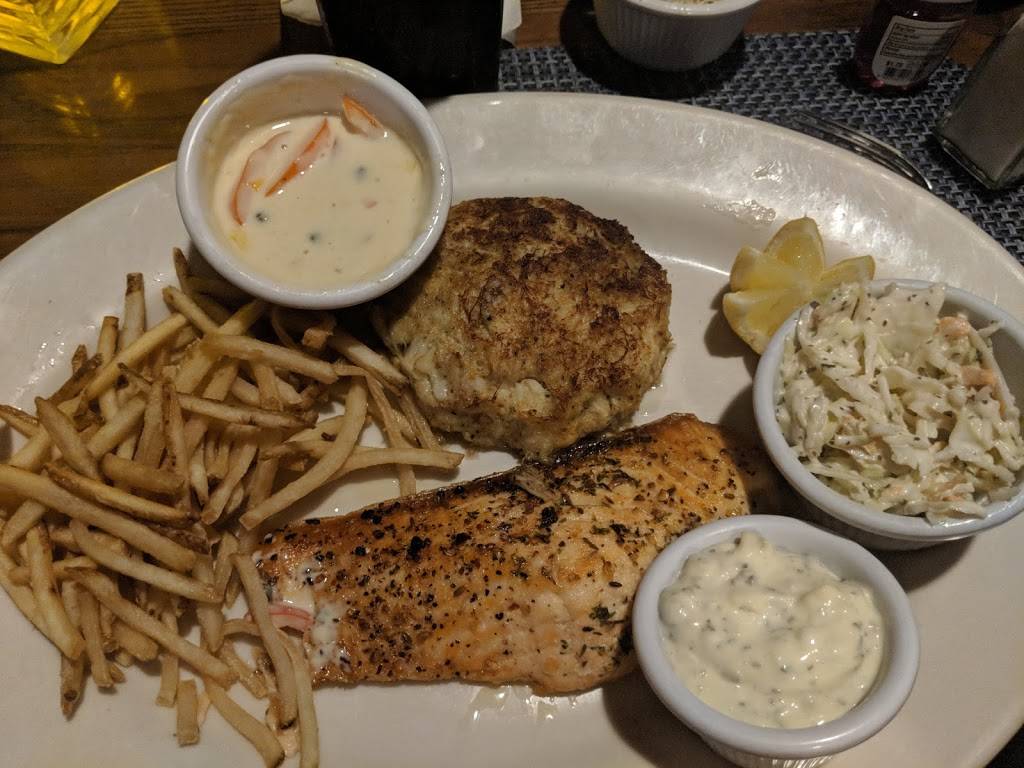 Mr. Smiths of Georgetown | restaurant | 3205 K St NW, Washington, DC 20007, USA | 2028995874 OR +1 202-899-5874