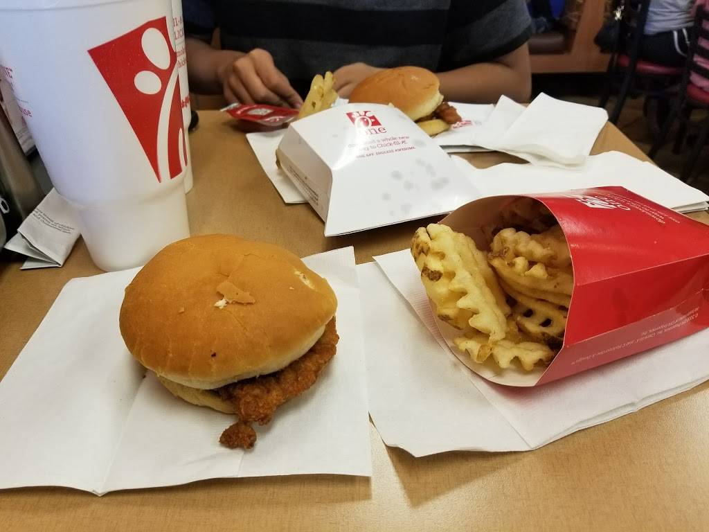 Chick-fil-A | restaurant | 7597 N Mesa St, El Paso, TX 79912, USA | 9157608990 OR +1 915-760-8990