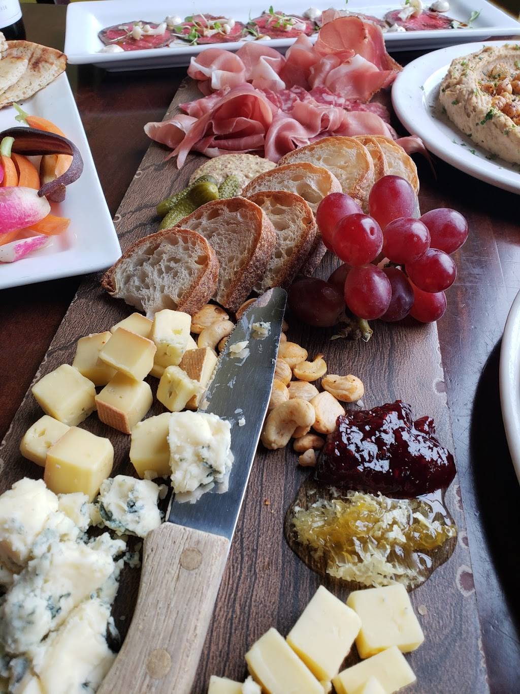 The Tasting Room | restaurant | 818 Town and Country Blvd #100, Houston, TX 77024, USA | 2818221500 OR +1 281-822-1500