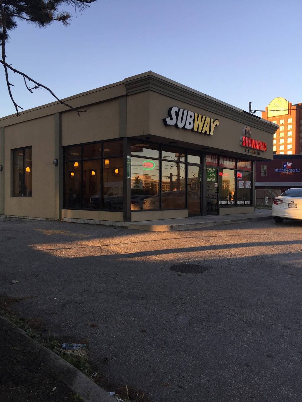 Subway | restaurant | 936 Dixon Rd, Etobicoke, ON M9W 1J9, Canada | 4166790808 OR +1 416-679-0808