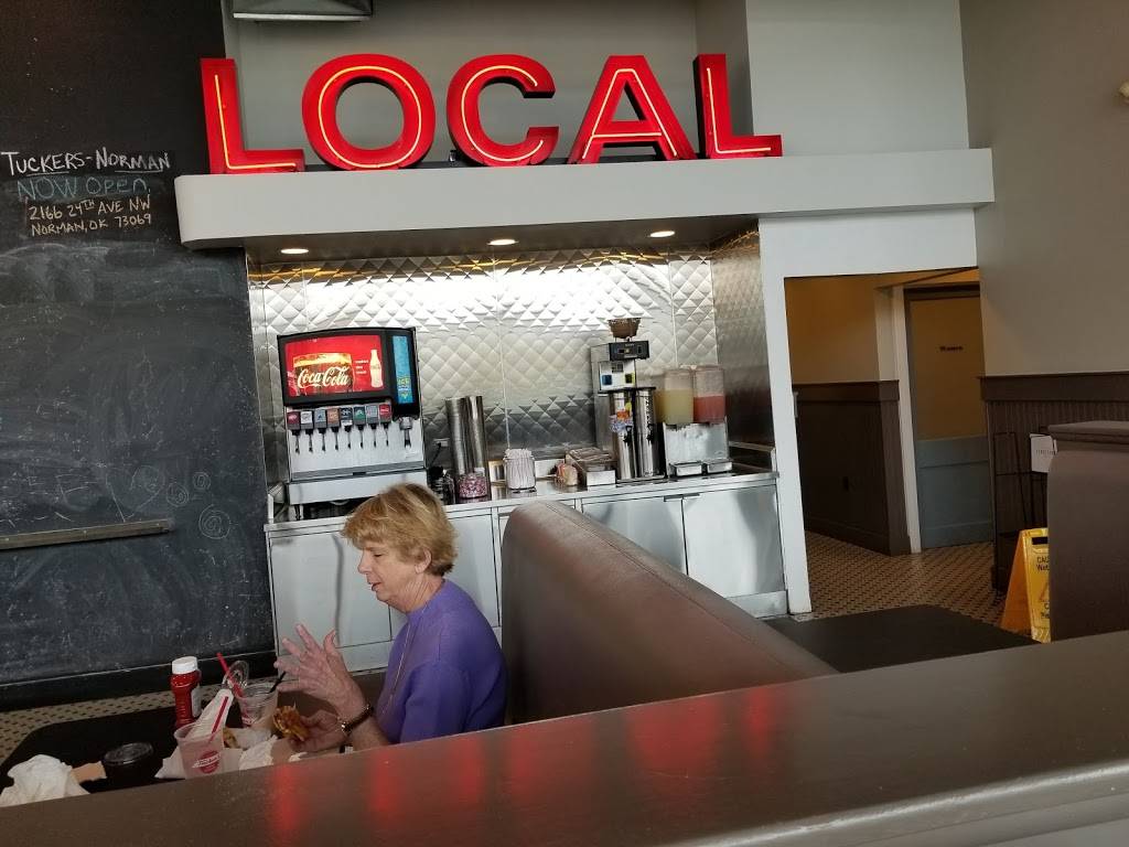 Tuckers Onion Burgers | restaurant | 5740 N Classen Blvd #3, Oklahoma City, OK 73118, USA | 4052863331 OR +1 405-286-3331