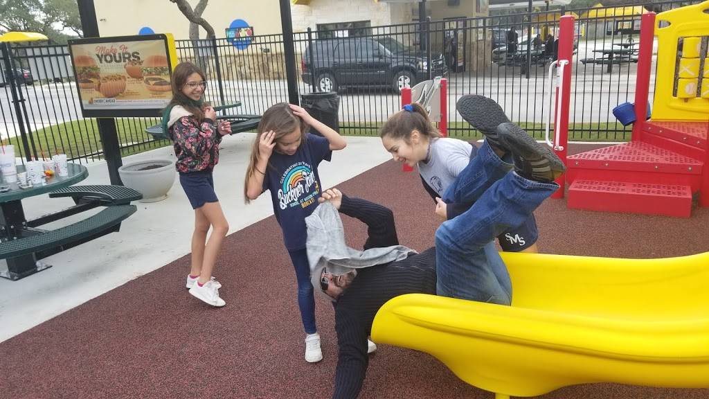 Sonic Drive-In | restaurant | 26116 Overlook Pkwy Bldg #1, San Antonio, TX 78260, USA | 8307147404 OR +1 830-714-7404