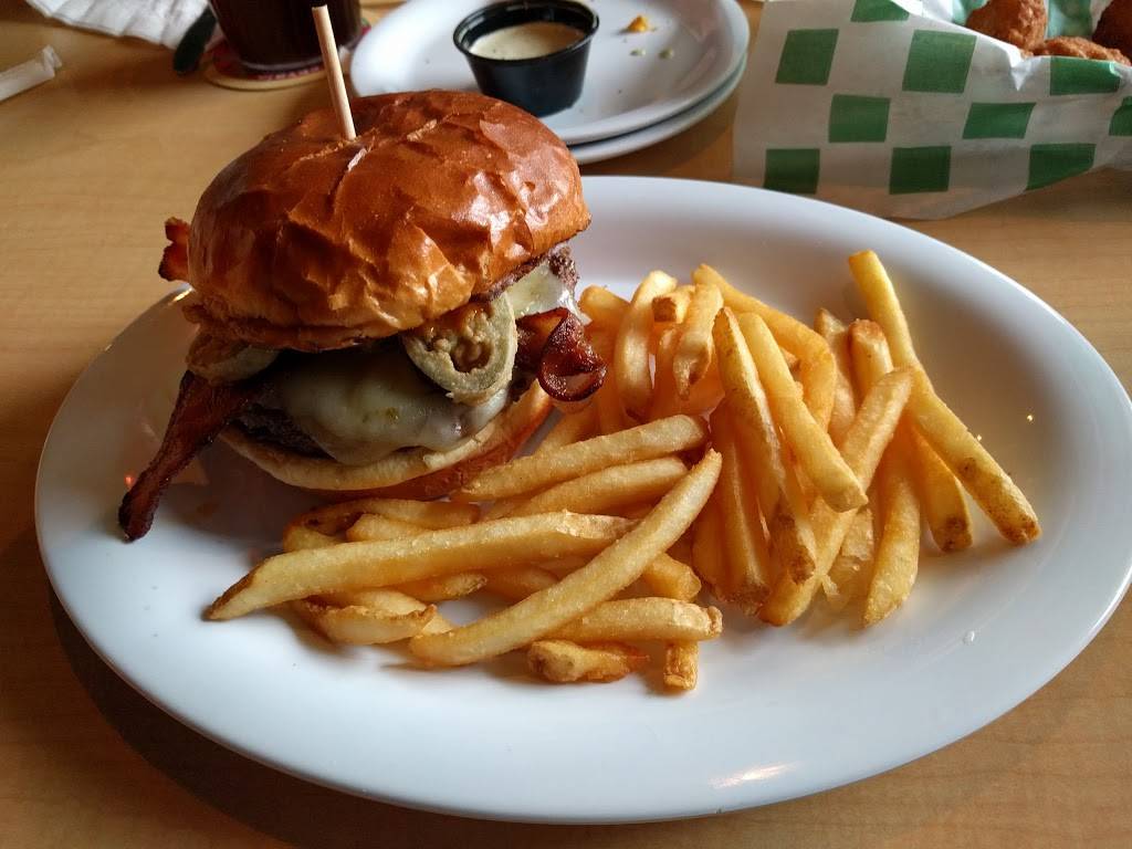 Beef O Bradys | restaurant | 3732 Darrow Rd, Stow, OH 44224, USA | 3306888200 OR +1 330-688-8200