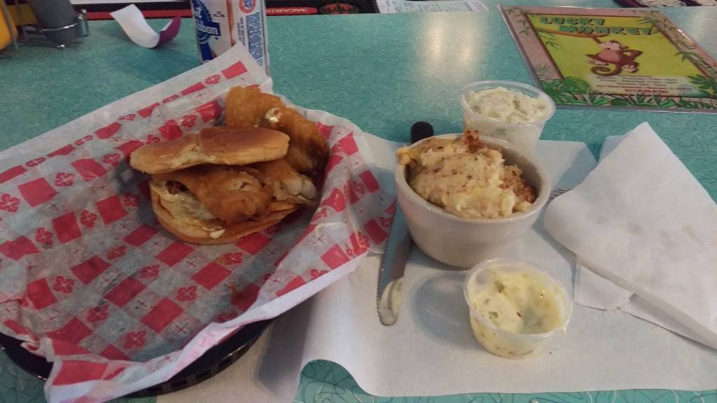 Lucky Monkey Pub and Grub | restaurant | 201 W Bodman St, Bement, IL 61813, USA | 2176785781 OR +1 217-678-5781