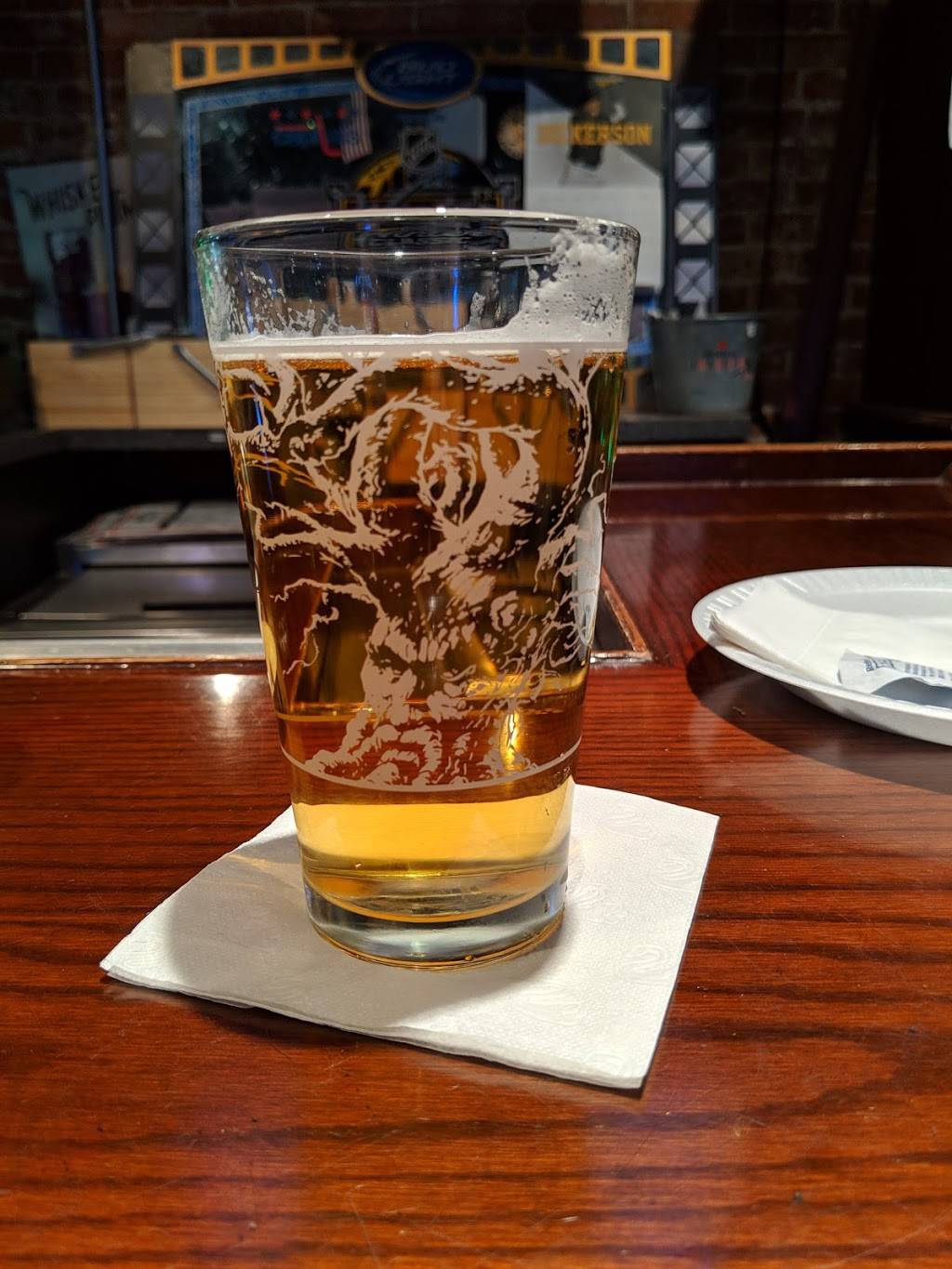 Mullens Bar & Grill Inc | restaurant | 200 Federal St, Pittsburgh, PA 15212, USA | 4122311112 OR +1 412-231-1112