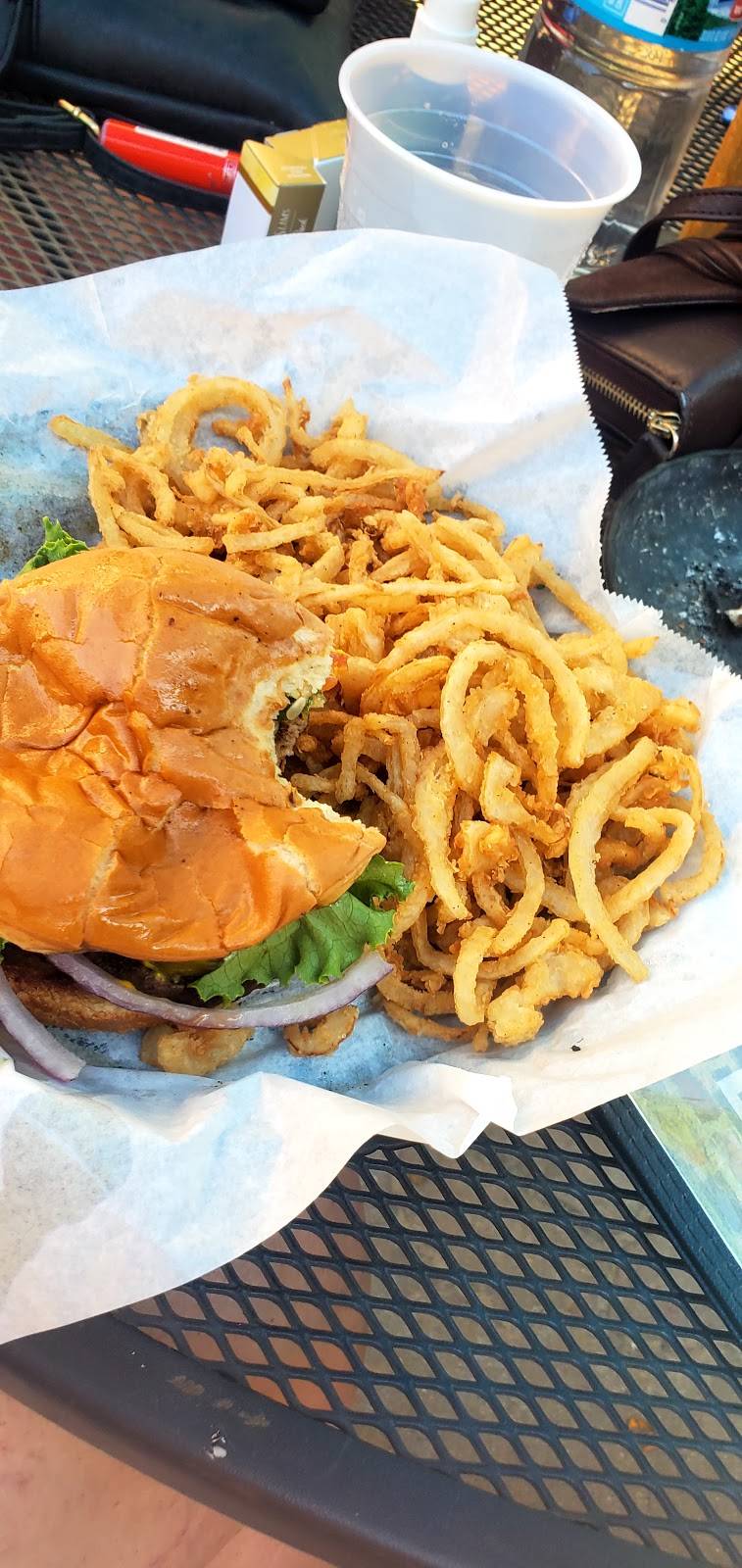 Parkside Grill & Lounge | restaurant | 2307 5th Ave, Moline, IL 61265, USA | 3092770830 OR +1 309-277-0830