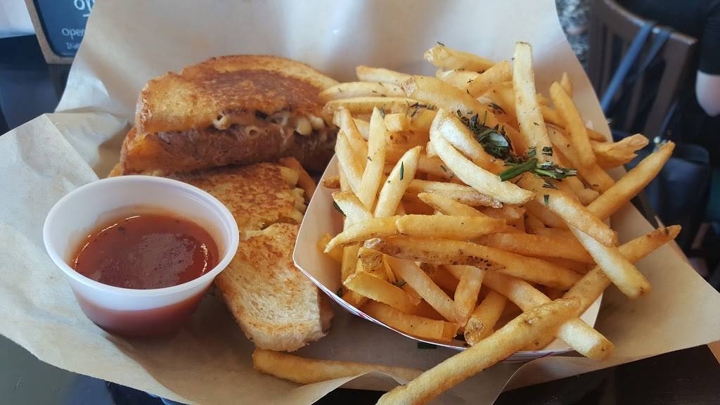 Toasted - Winter Park | restaurant | 1945 Aloma Ave, Winter Park, FL 32792, USA | 4079603922 OR +1 407-960-3922