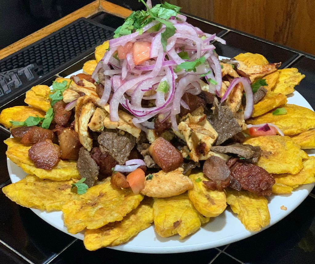 La Puntilla Ecuadorian Bar & Restaurant | restaurant | 91-17 37th Ave, Queens, NY 11372, USA | 7184248717 OR +1 718-424-8717