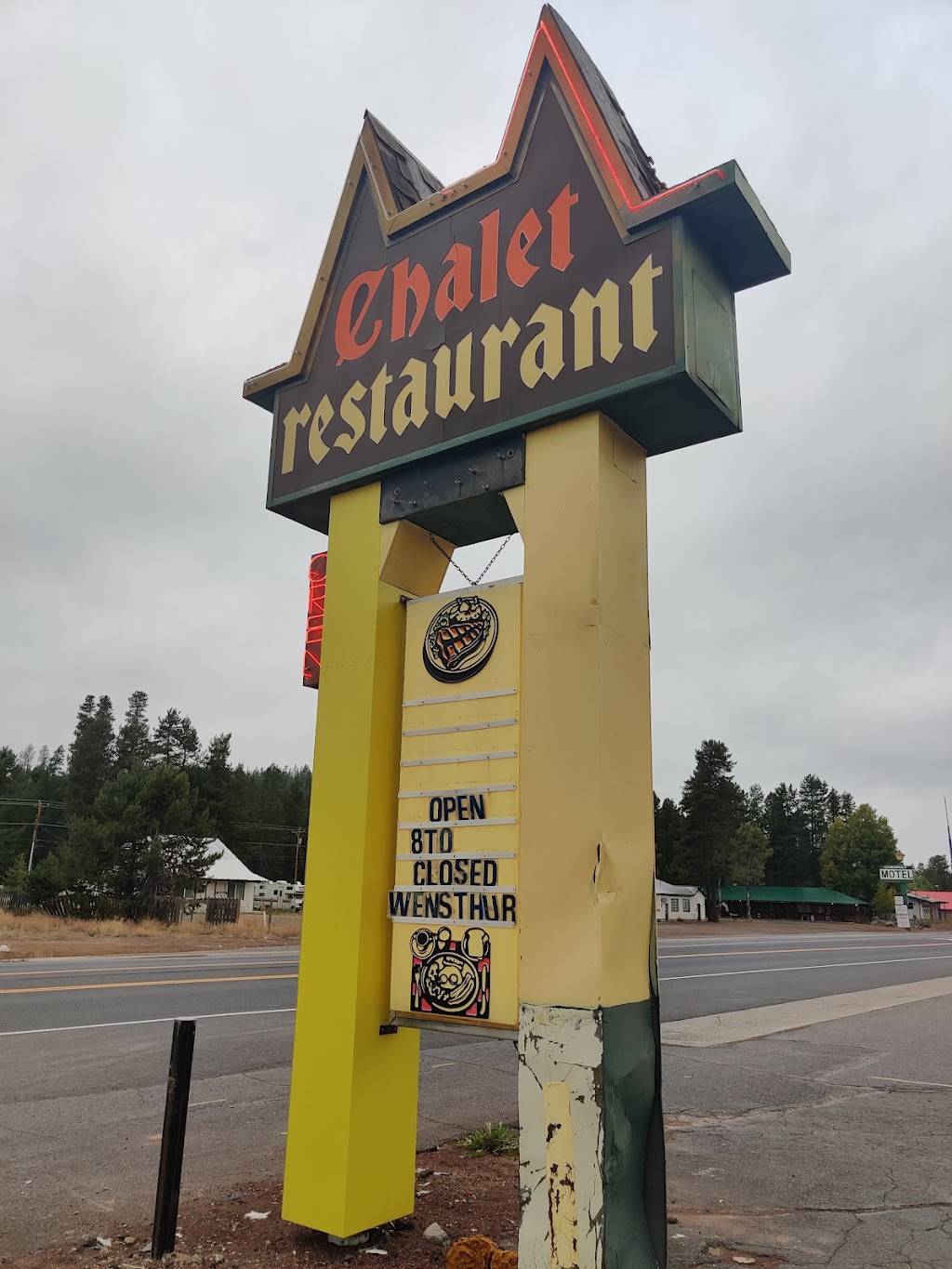 Chalet Restaurant | night club | 109115 US-97, Chemult, OR 97731, USA | 5413654496 OR +1 541-365-4496