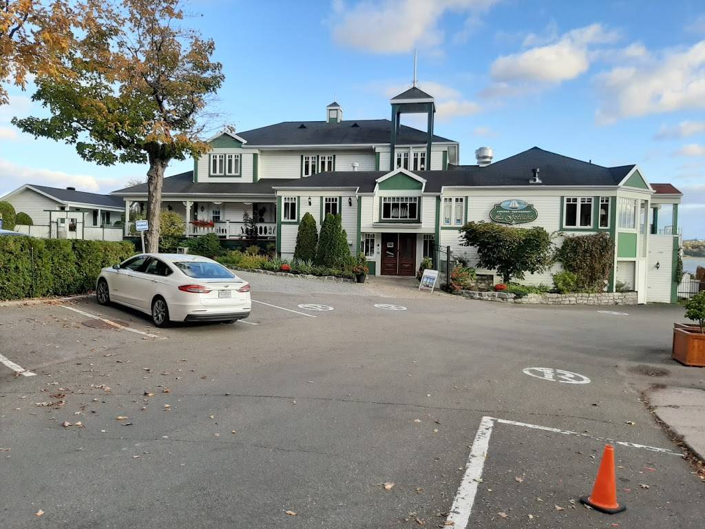 Auberge La Goéliche | restaurant | 22 Rue du Quai, Sainte-Pétronille, QC G0A 4C0, Canada | 4188282248 OR +1 418-828-2248