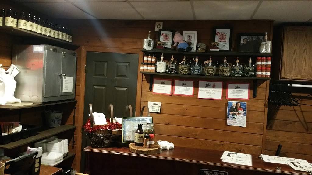 Smoke on the Water | restaurant | 77 Young St, Tonawanda, NY 14150, USA | 7166924227 OR +1 716-692-4227