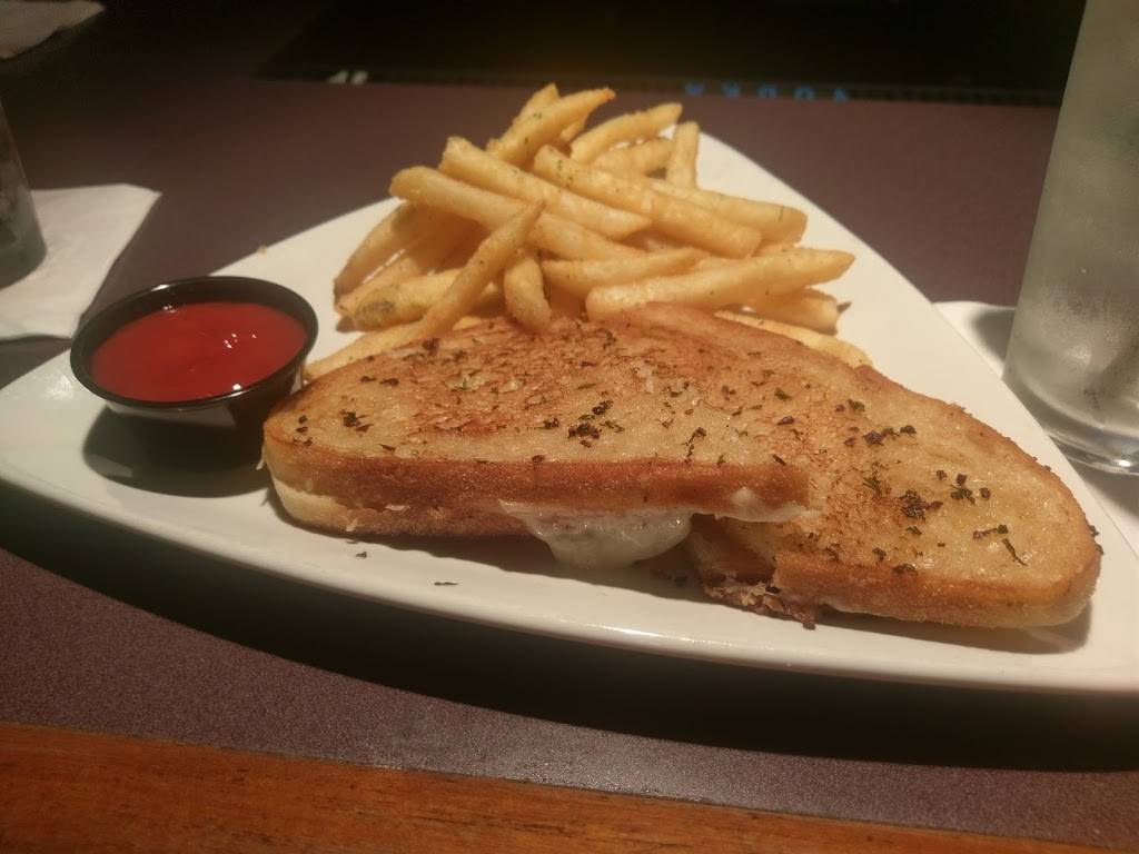 Old City Hall | restaurant | 814 Saginaw St, Bay City, MI 48708, USA | 9898924140 OR +1 989-892-4140