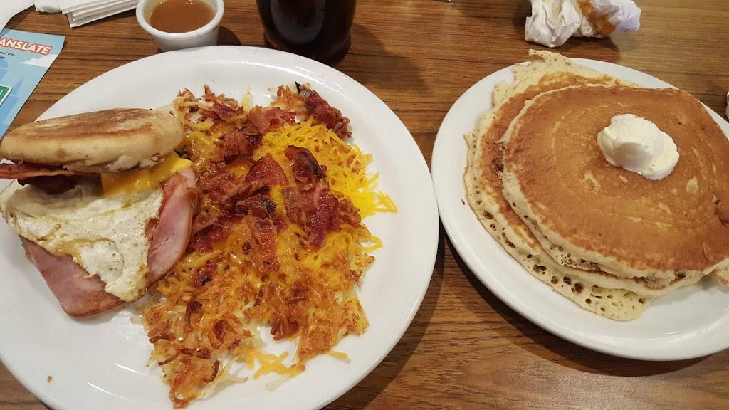 Dennys | restaurant | 1617 SW 74th St, Oklahoma City, OK 73159, USA | 4056855414 OR +1 405-685-5414