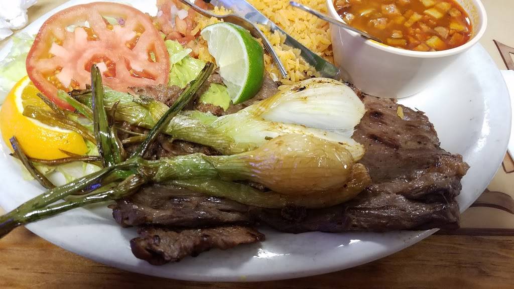 Casa Jalisco | restaurant | 1706 N Laurent St, Victoria, TX 77901, USA | 3615793386 OR +1 361-579-3386