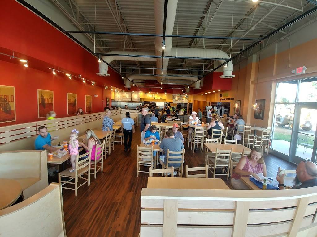 Salsaritas Fresh Mexican Grill | restaurant | 140 Hatfield Dr, Morristown, TN 37814, USA | 4238392394 OR +1 423-839-2394