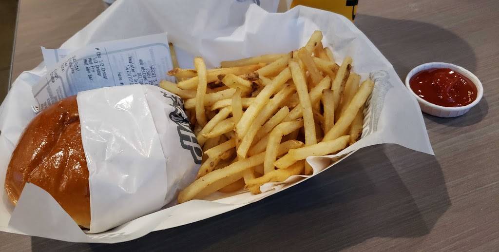 Hardees | restaurant | 400 Welcome Center Dr, Deltona, FL 32725, USA | 3862599543 OR +1 386-259-9543