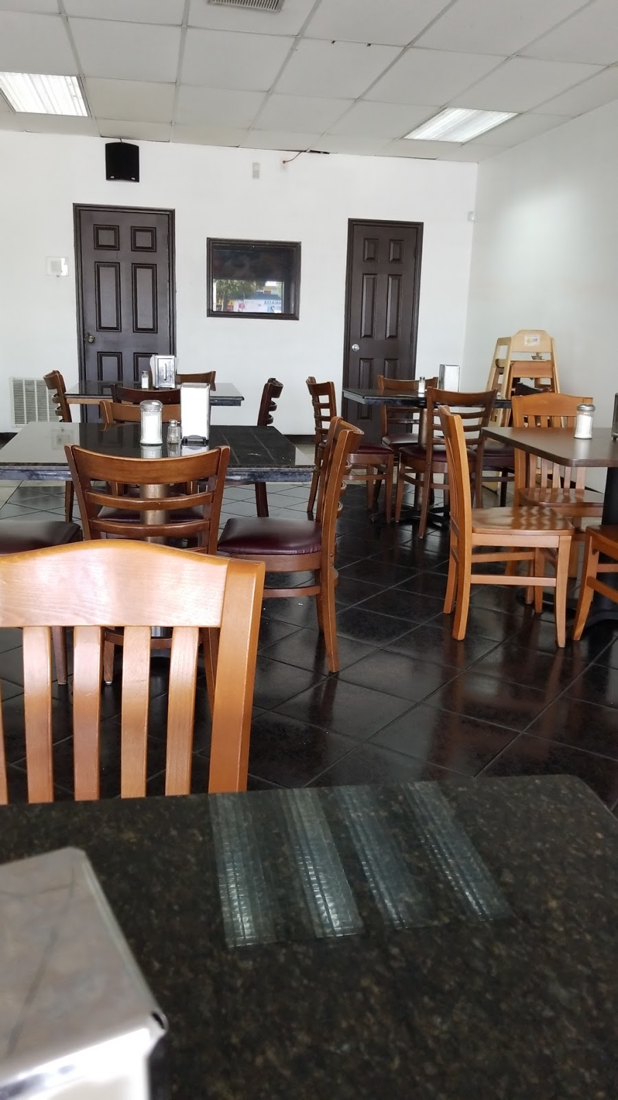 Portofino Restaurante | restaurant | 2900 W 12th Ave #2 #3, Hialeah, FL 33012, USA | 7866154202 OR +1 786-615-4202